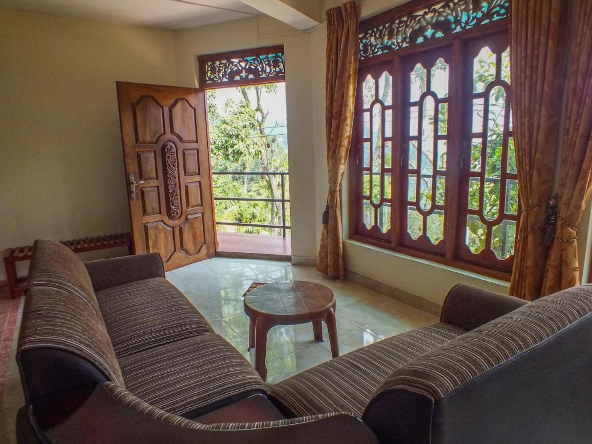Blue Ribbon Homestay エッラ エクステリア 写真
